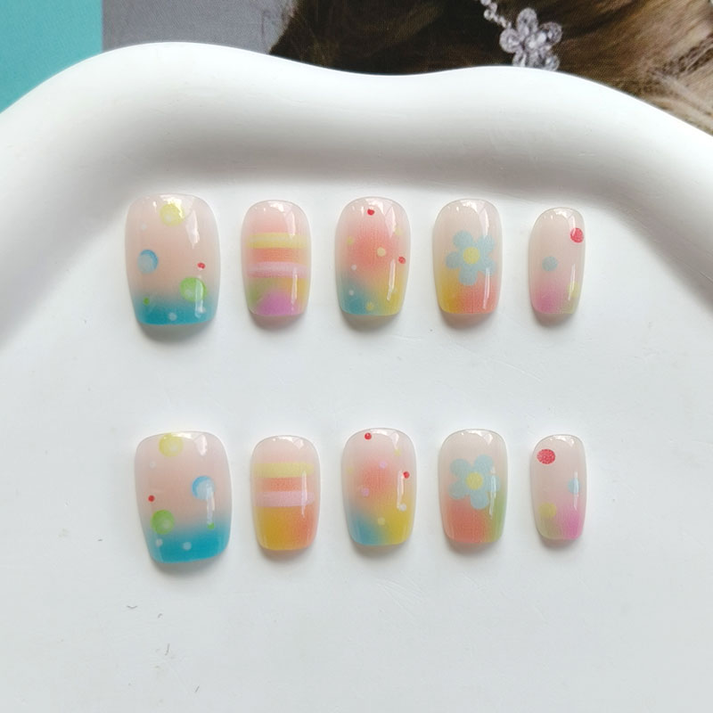 Nail Art Ombre - 10 Adet Gökkuşağı Renkli Sakız Tatlı