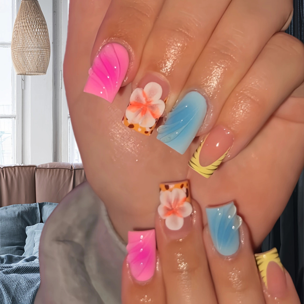 24 adet Kısa Kare Kafa Yanlış  - Nail Art Flower incelemesi ve fiyatı