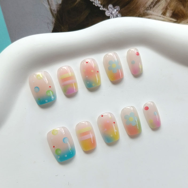 10 Adet Gökkuşağı Renkli Sakız - Nail Art Ombre incelemesi ve fiyatı